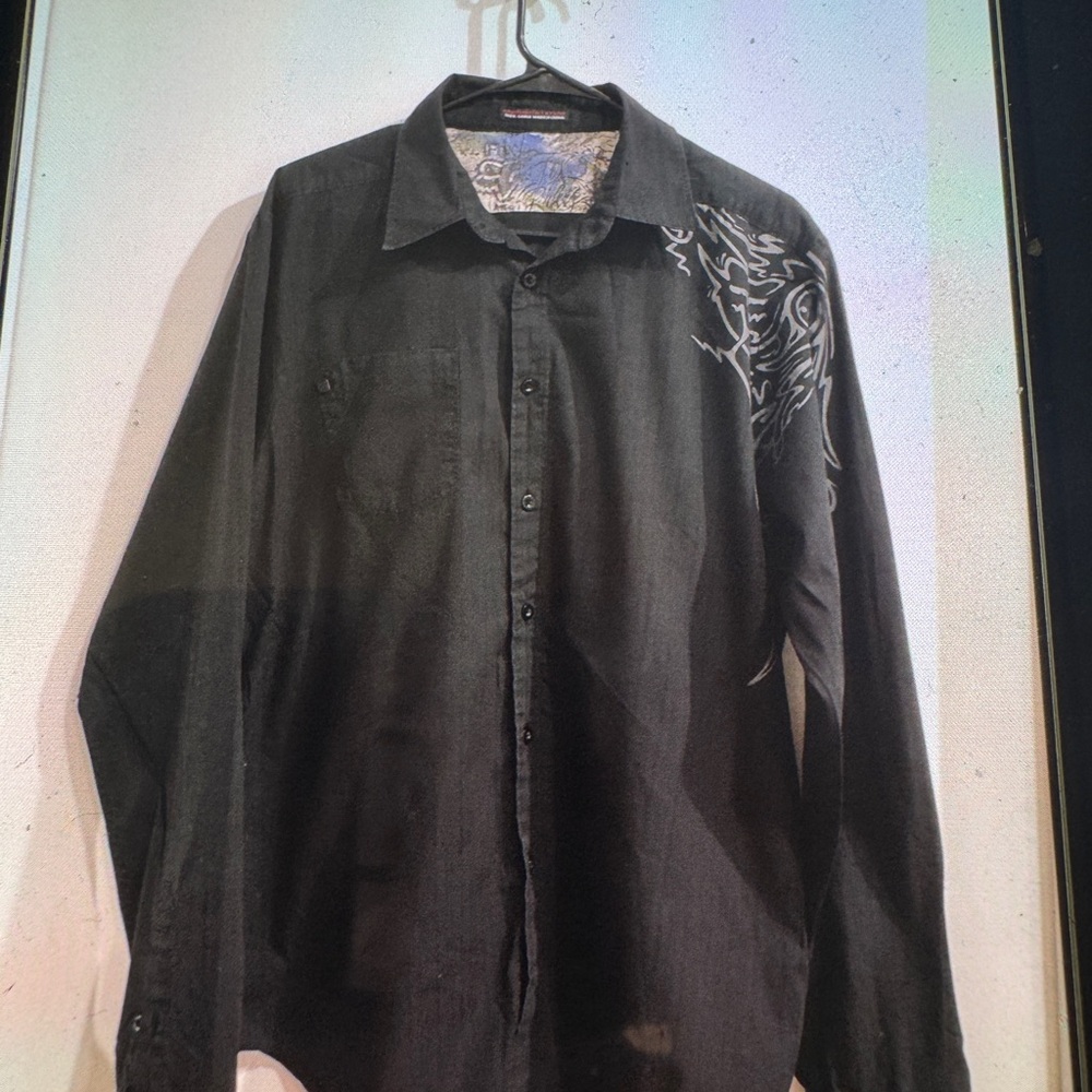 Mens Y2K Fox Racing black button up with grey graphics on L arm/ shoulder sz M